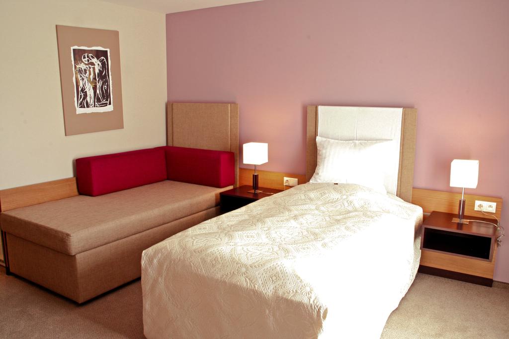 Hotel impiq *** Trnava 08 - Business